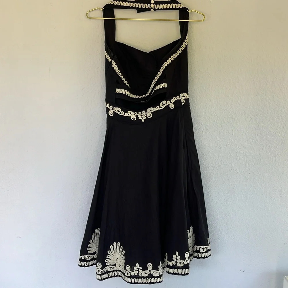 French Connection Black Ivory Linen Blend Embroidered Sweetheart Halter Dress 6 - Picture 5 of 9